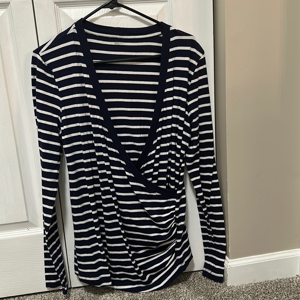 Gap body shirt